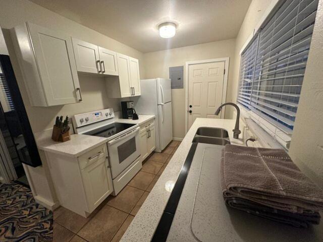 Waimanalo Beach Cottages *