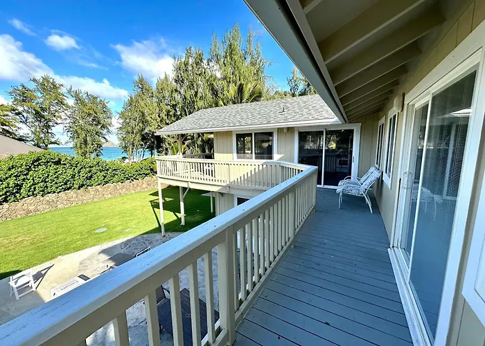 Waimanalo Beach Cottages