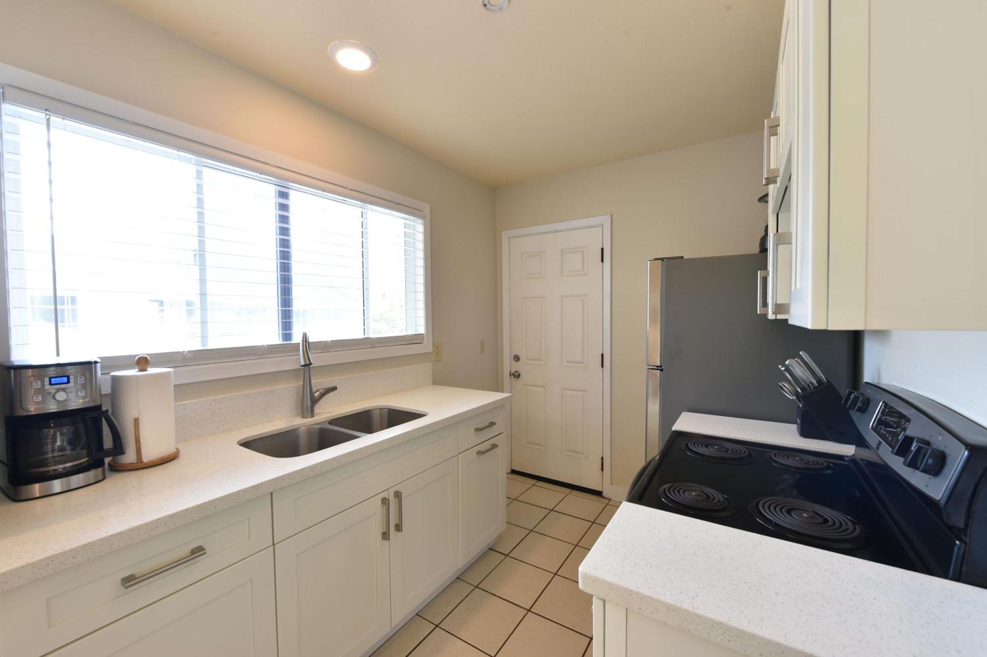 Waimanalo Beach Cottages Lodge *